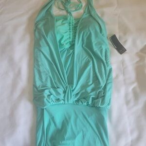 One piece swimsuit size M 
Brand New with tag.